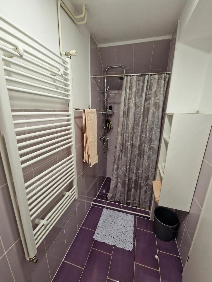 Guesthouse Ella Szluin Kültér fotó