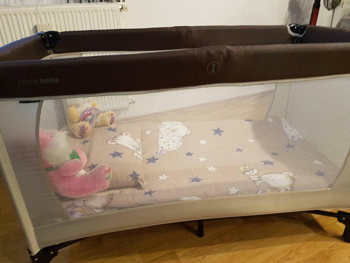 Guesthouse Ella Szluin Kültér fotó